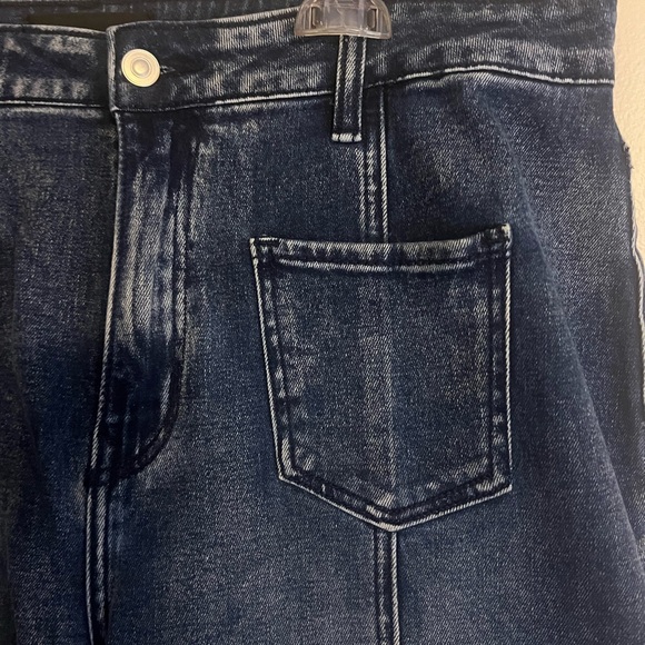 Low Stretch Cargo Straight Leg Jeans - Dark Wash - Picture 7 of 10